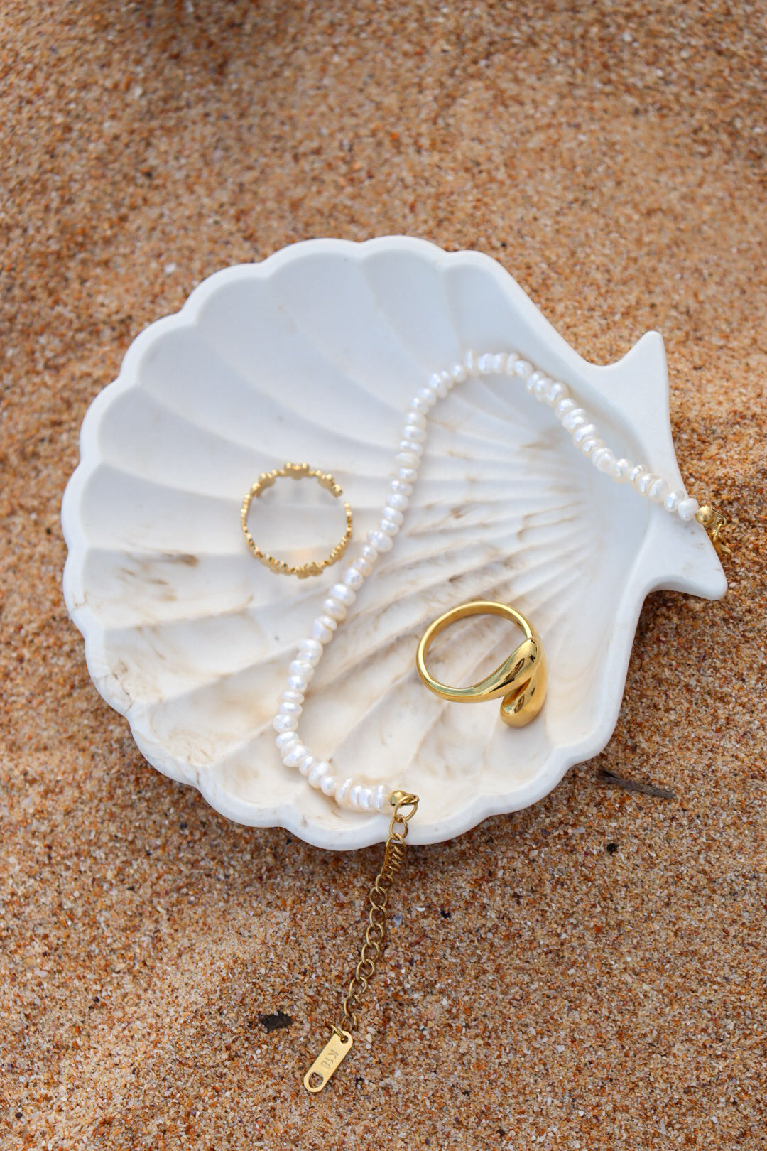Cove tray